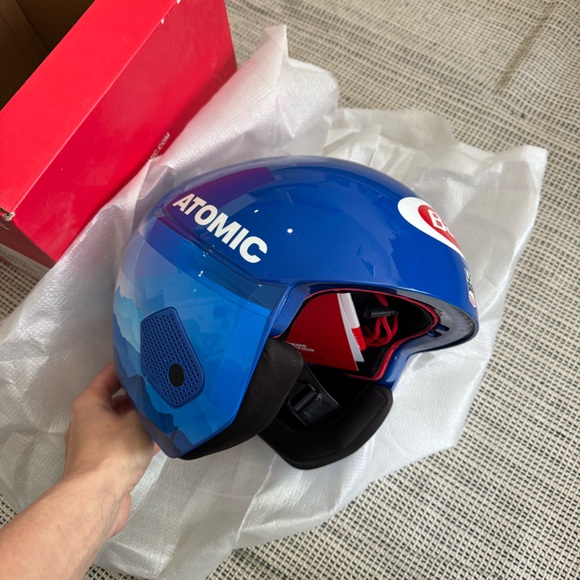ATOMIC
Redster Mikaela Junior Helmet - Blue - M/L - Picture 11 of 14